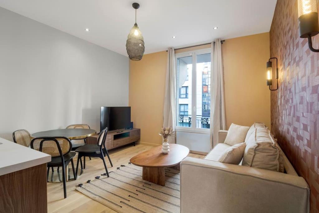 Appartement 11.appart 4pers#1 Bedroom #pere Lachaise #nation Parijs